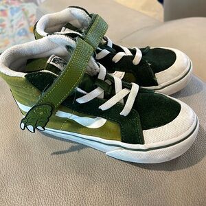 Toddler boy Vans tennis shoes high top